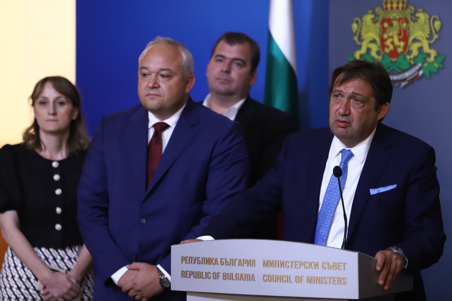 Доставят минерална вода и храни за бедстващото население в Карловско, от утре проверка на сечта