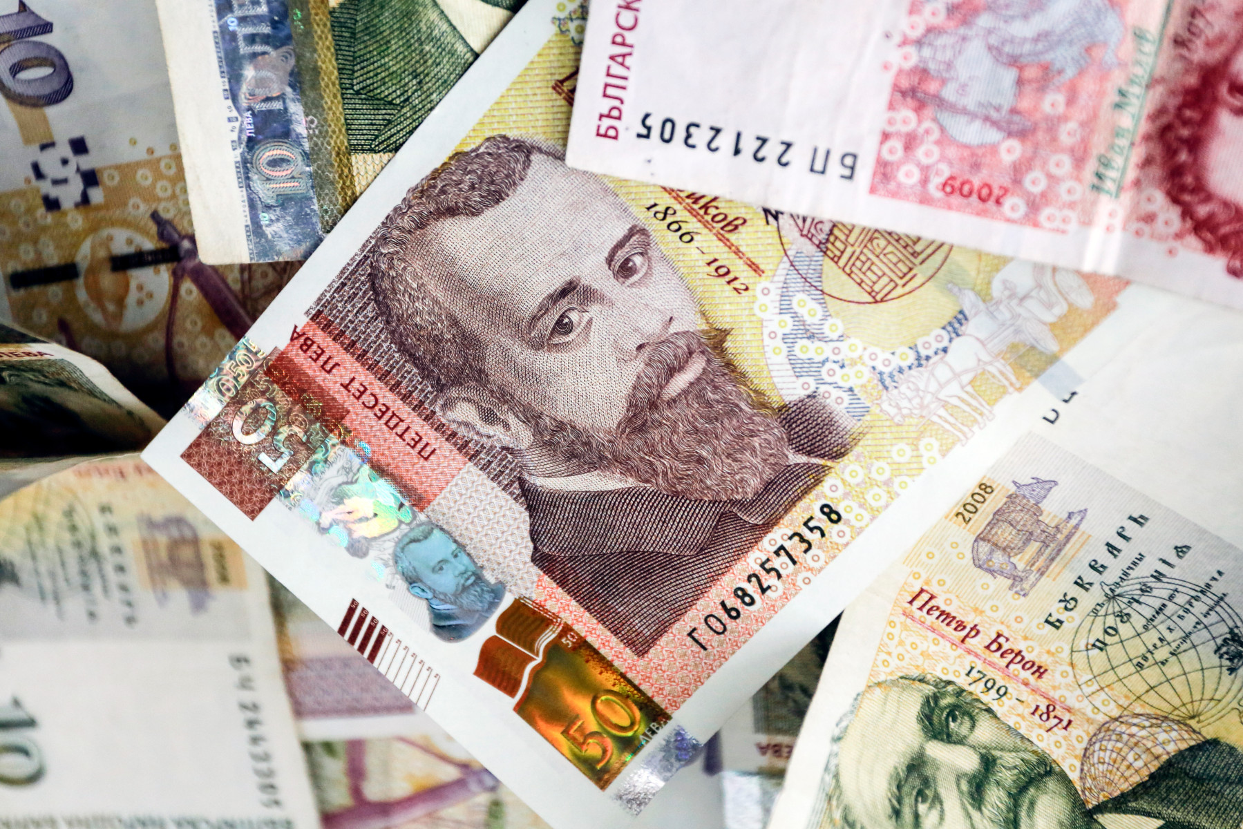 15,3 млн. лв. постъпления по ДДС към НАП и митниците
