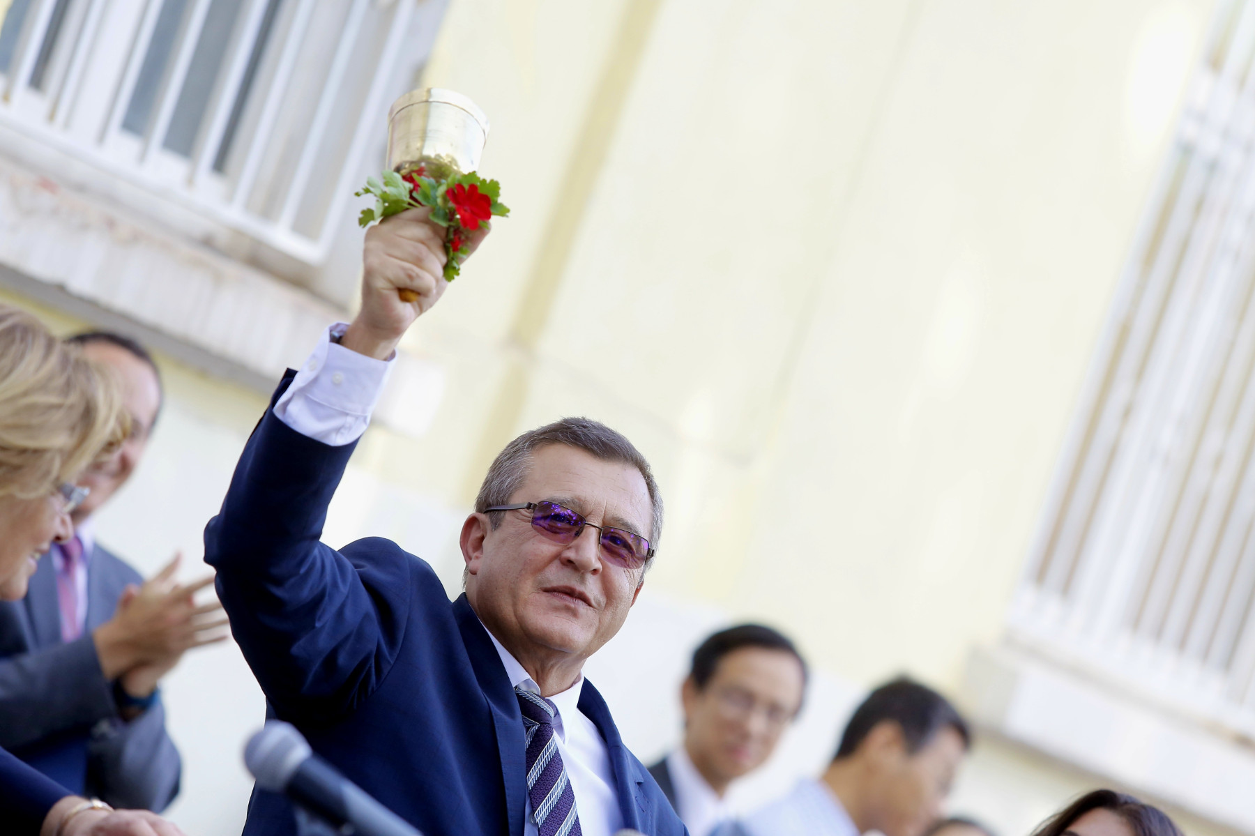 Въпреки скъпия газ ВУЗ-овете няма да минават на онлайн обучение, държавата ще им помага