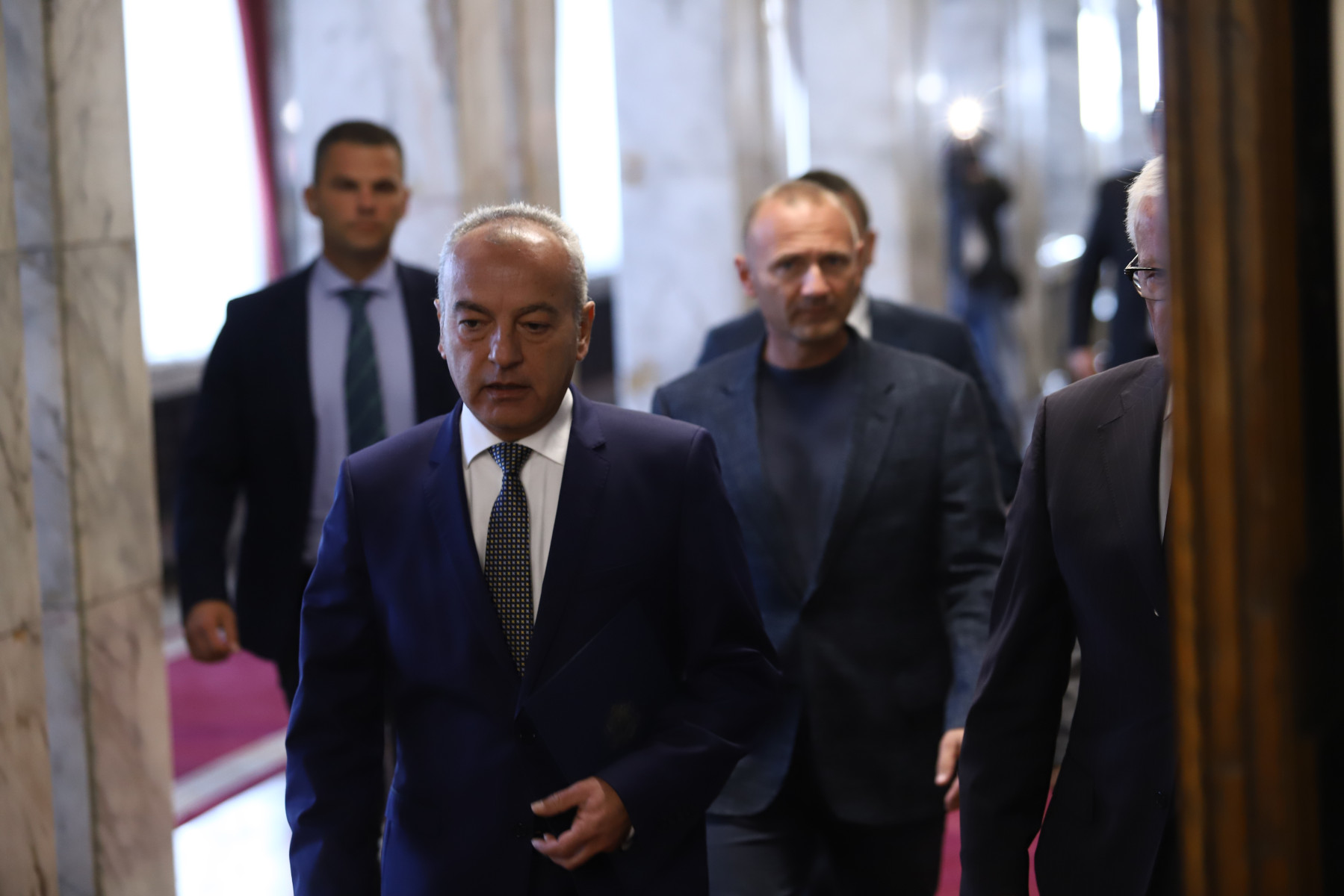 Донев: Няма заплаха от петролно ембарго