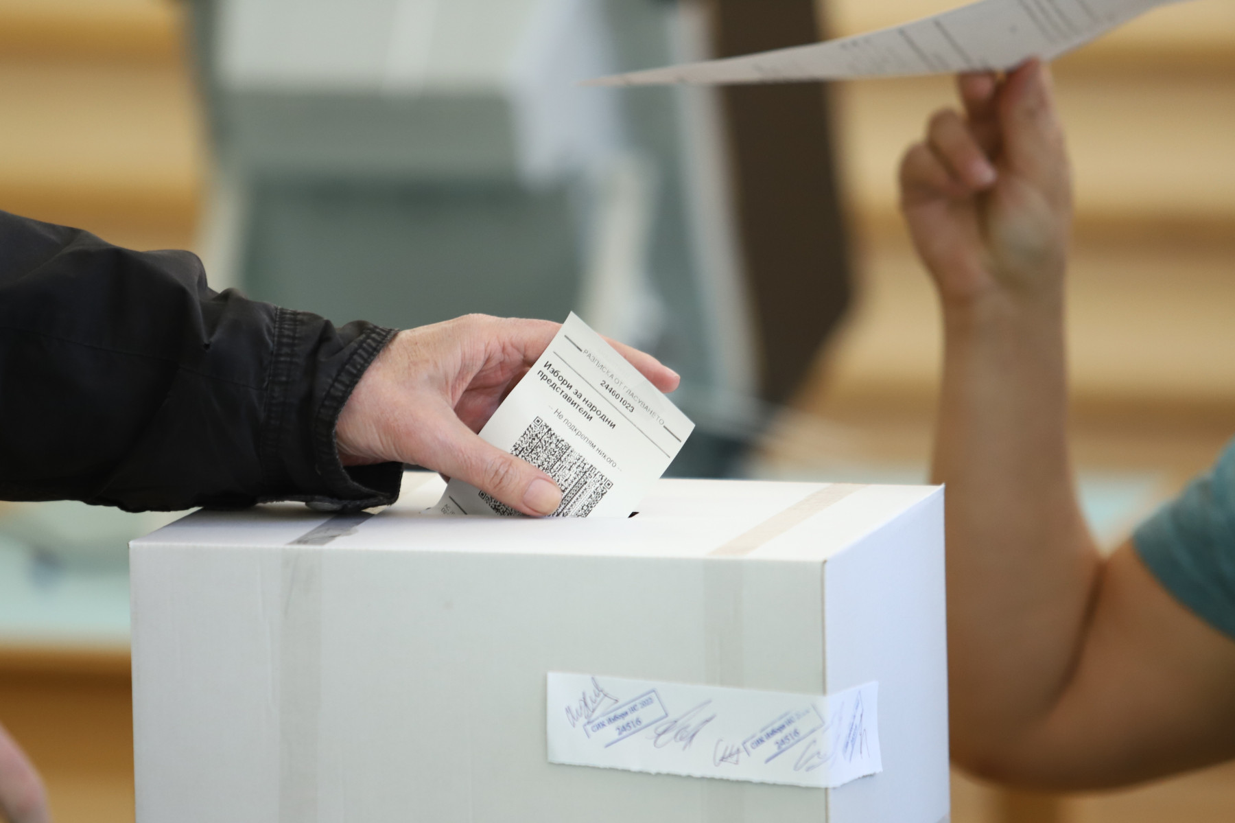 „Маркет линкс“: ПП – 20.9%, ГЕРБ-СДС – 20,4%, ДПС – 13.3%, Възраждане - 11,8%, БСП – 6,6%