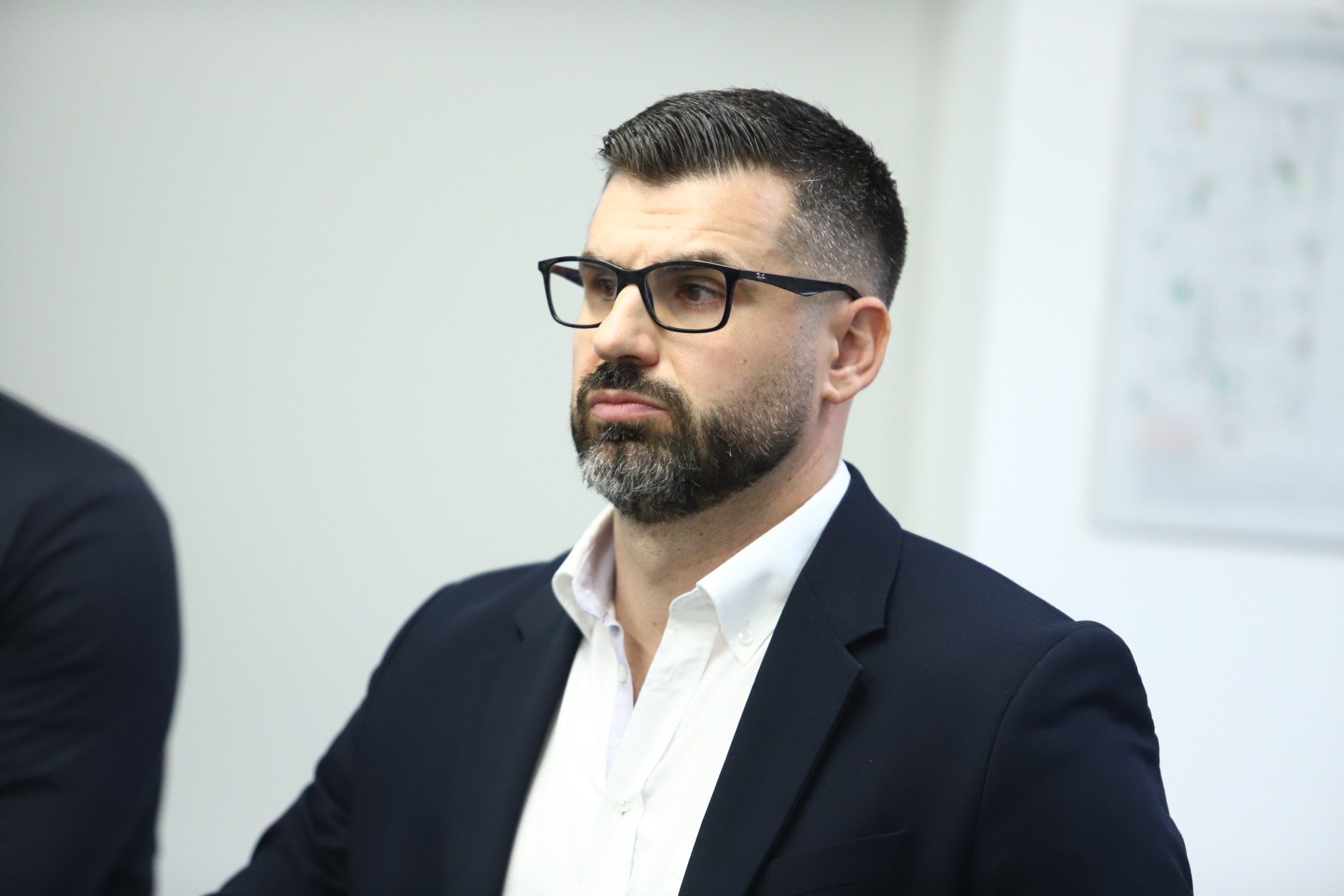 Кузман Илиев: Трябва да спрем да теглим дълг