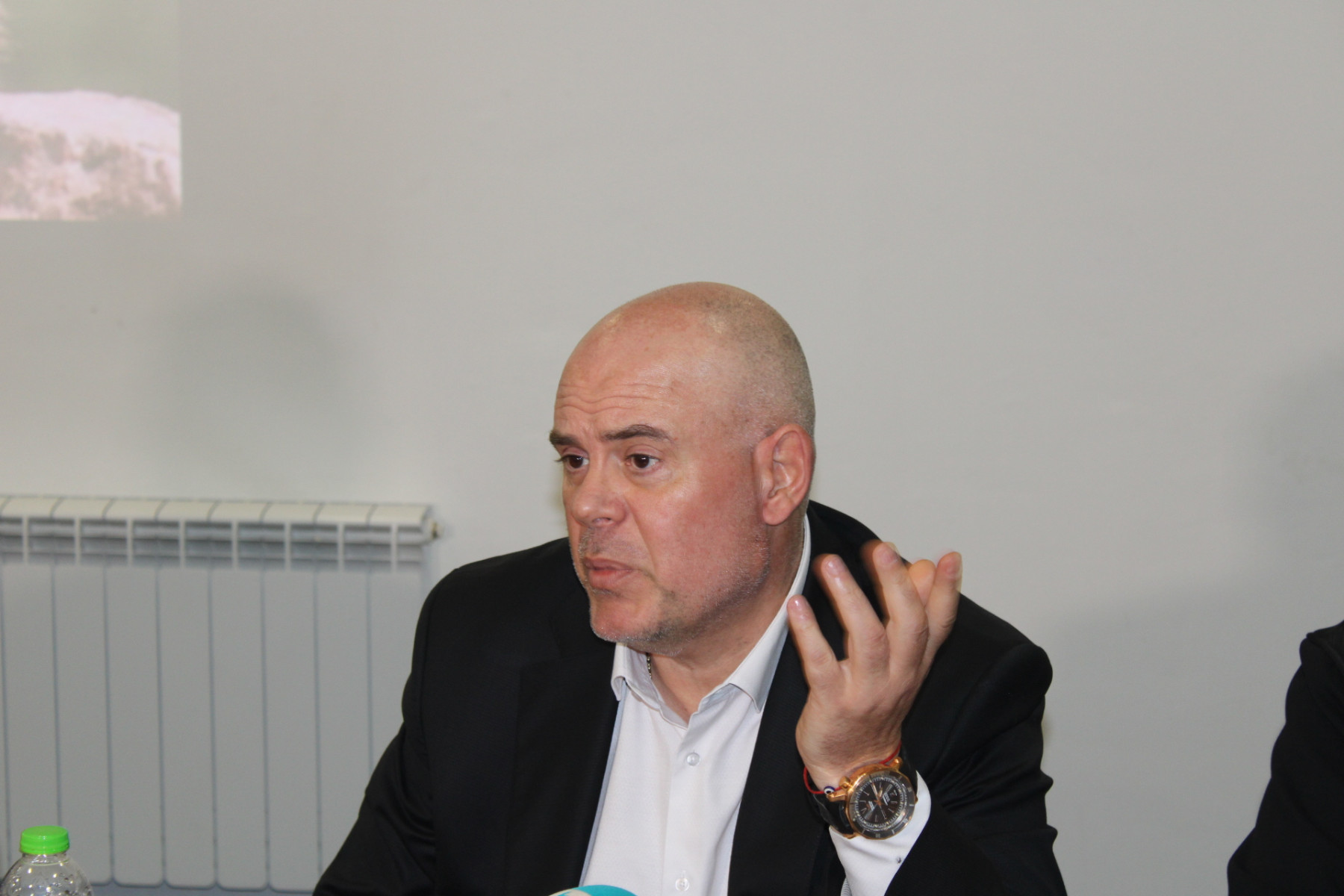 Иван Гешев призова новите 240 народни представители на дебат за съдебната реформа