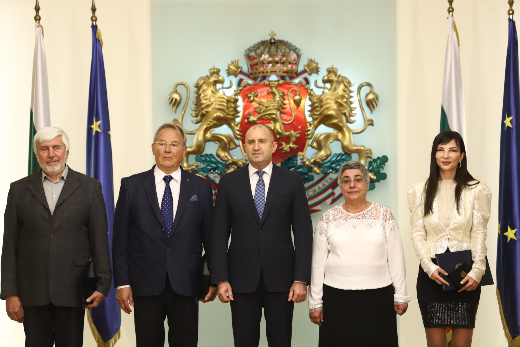President Rumen Radev bestows Honorary Badge to Bulgarian scientists and artists
