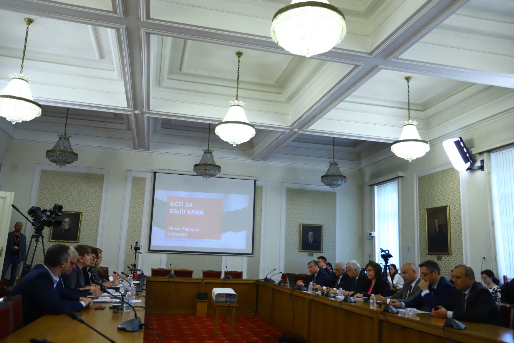 БСП и ГЕРБ разговаряха по бюджетните параметри