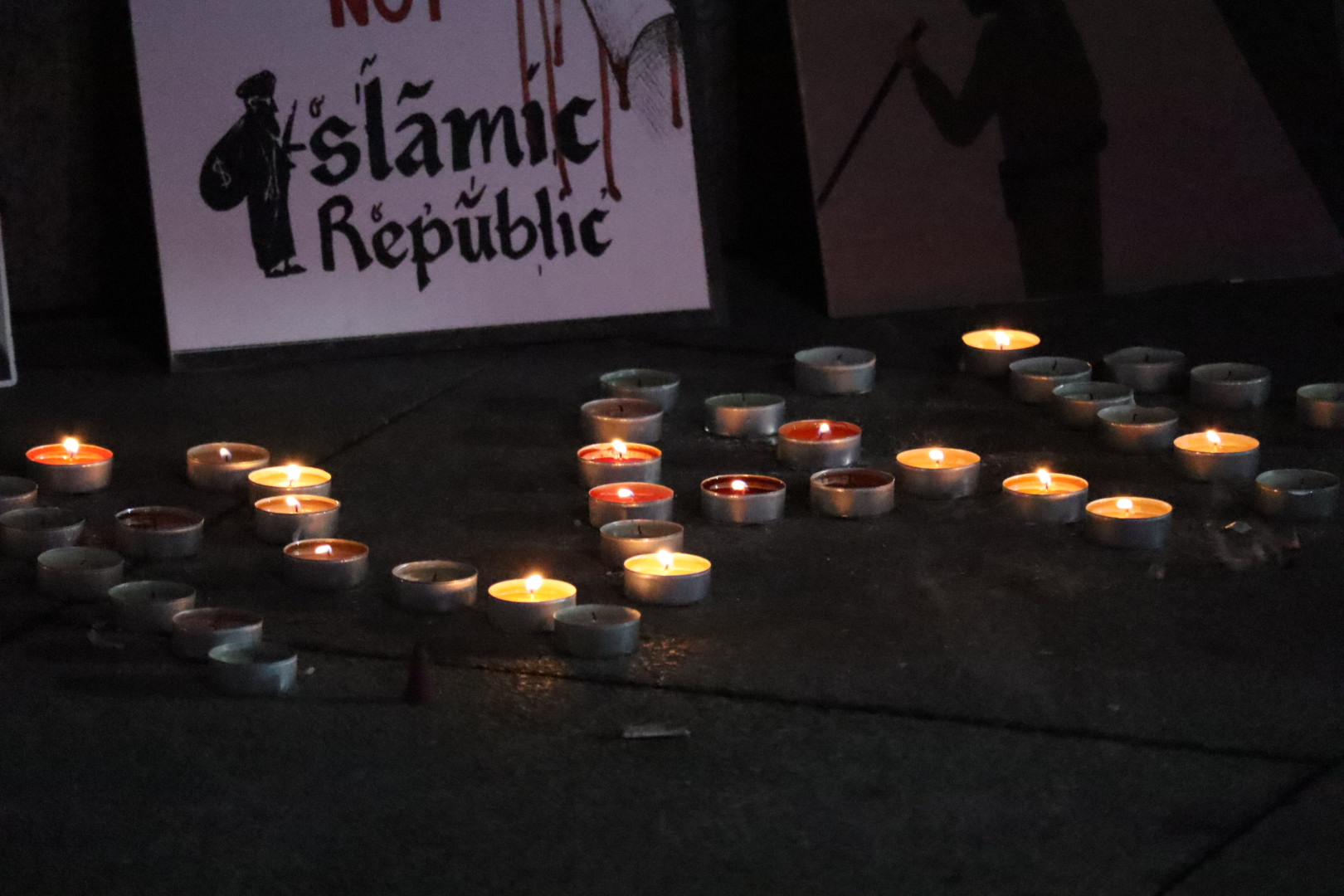 Иранска гражданка на протест: В Иран не се спазват човешките права и свободата на словото