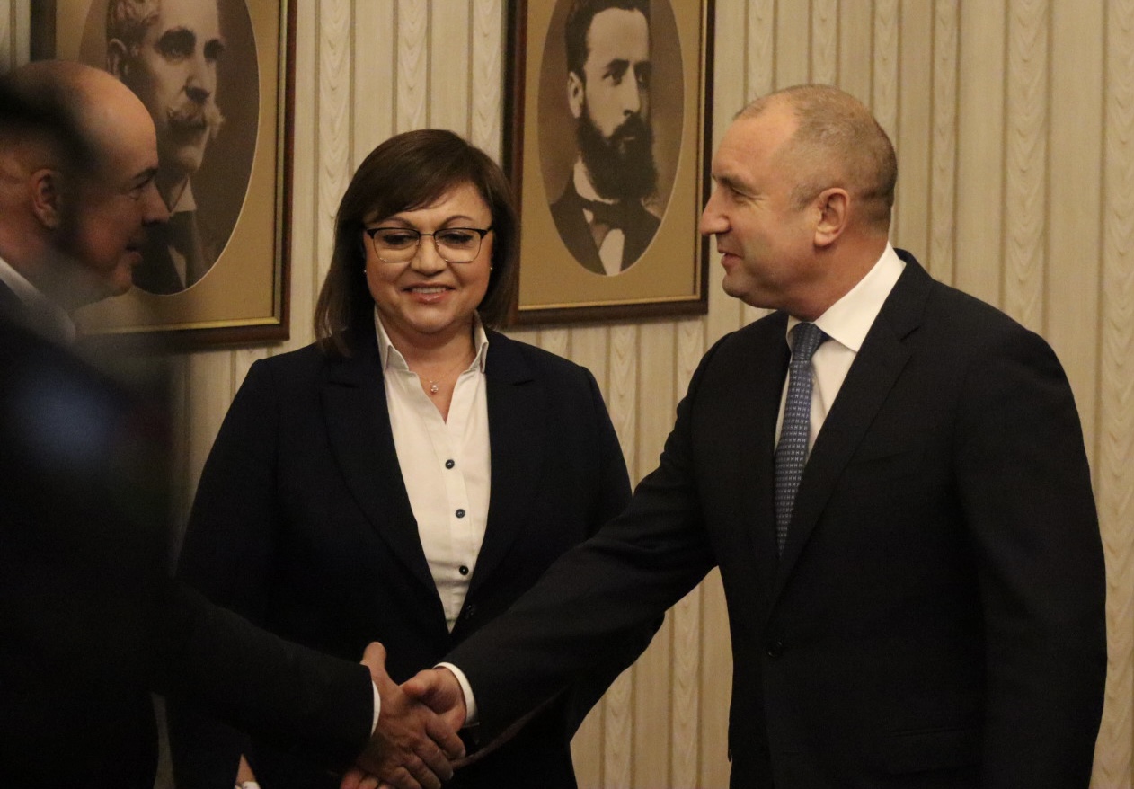 Нинова: Даденото време е изгубено ; Радев: Не мисля така, нови избори през зимата не са добър вариант