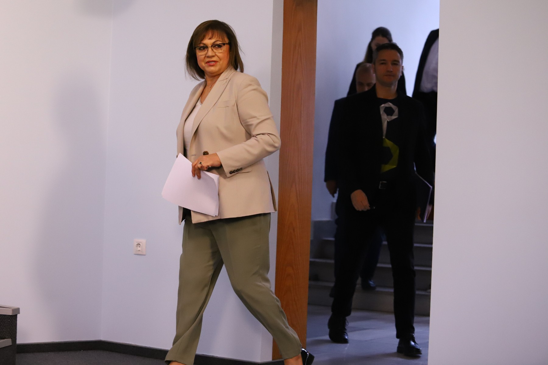 Нинова към отцепници от партията: Върнете се в БСП, за да търсим обединение вляво