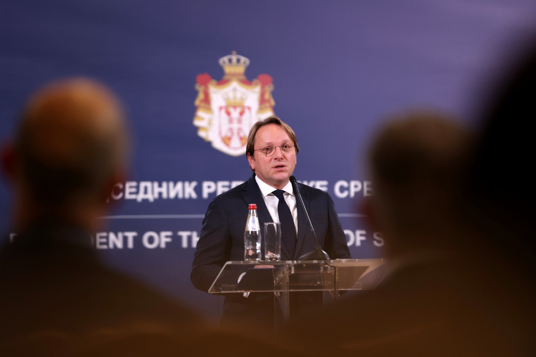 Вархей ще разговоря с представителите на македонските българи