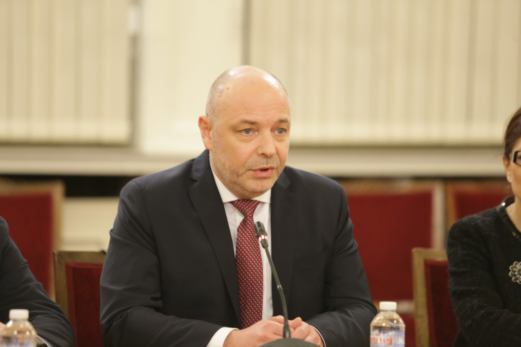 Проф. Габровски: Екипът е почти готов, всички са големи професионалисти