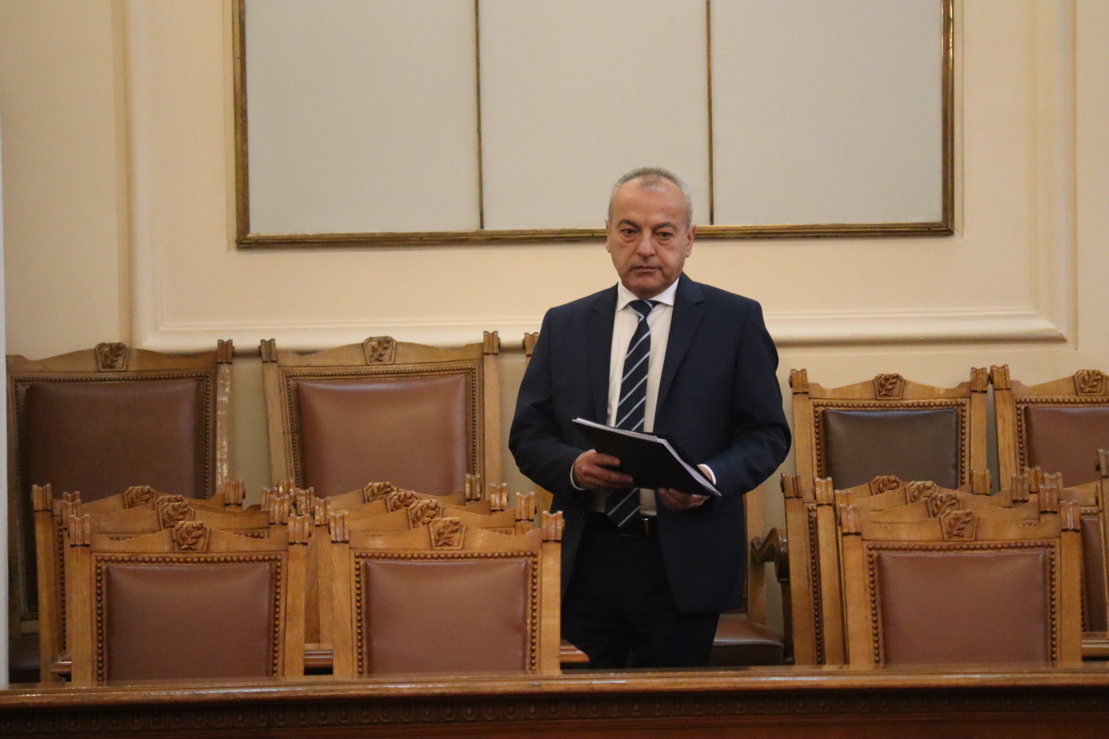 Донев: България води не преговори с Австрия и Нидерландия, а разнопосочен диалог