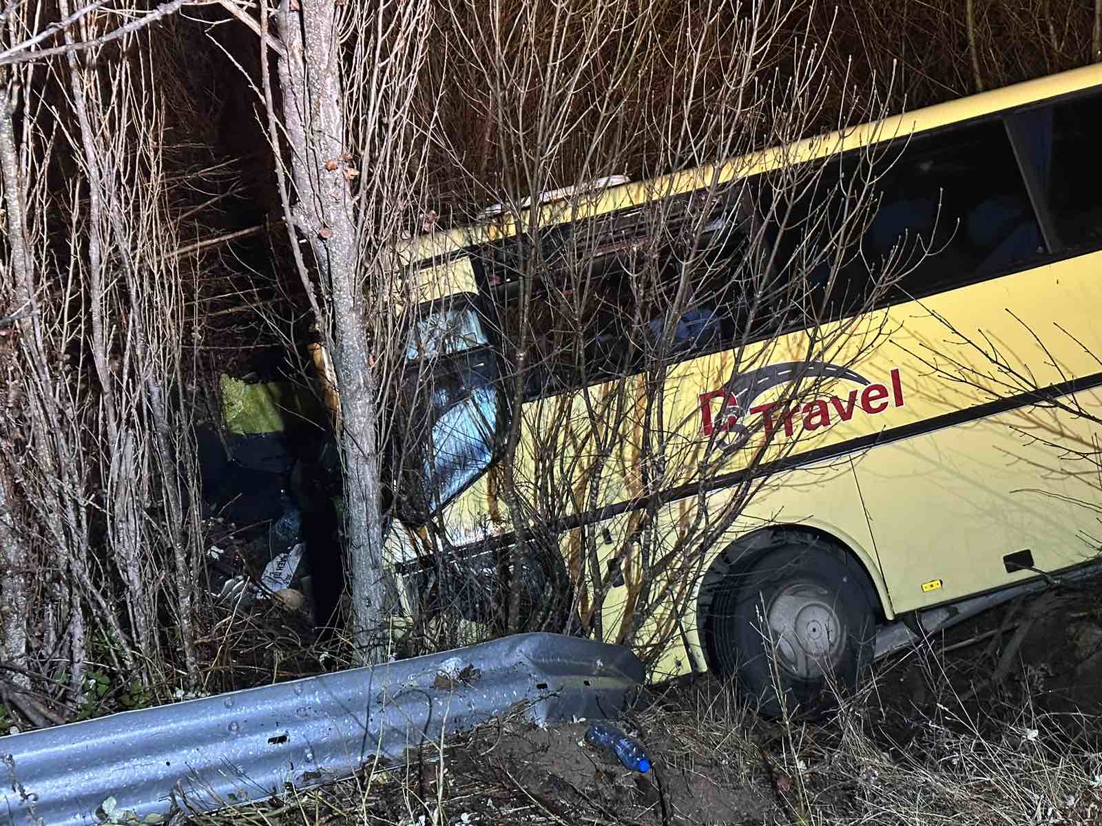 Две версии за автобусната катастрофа