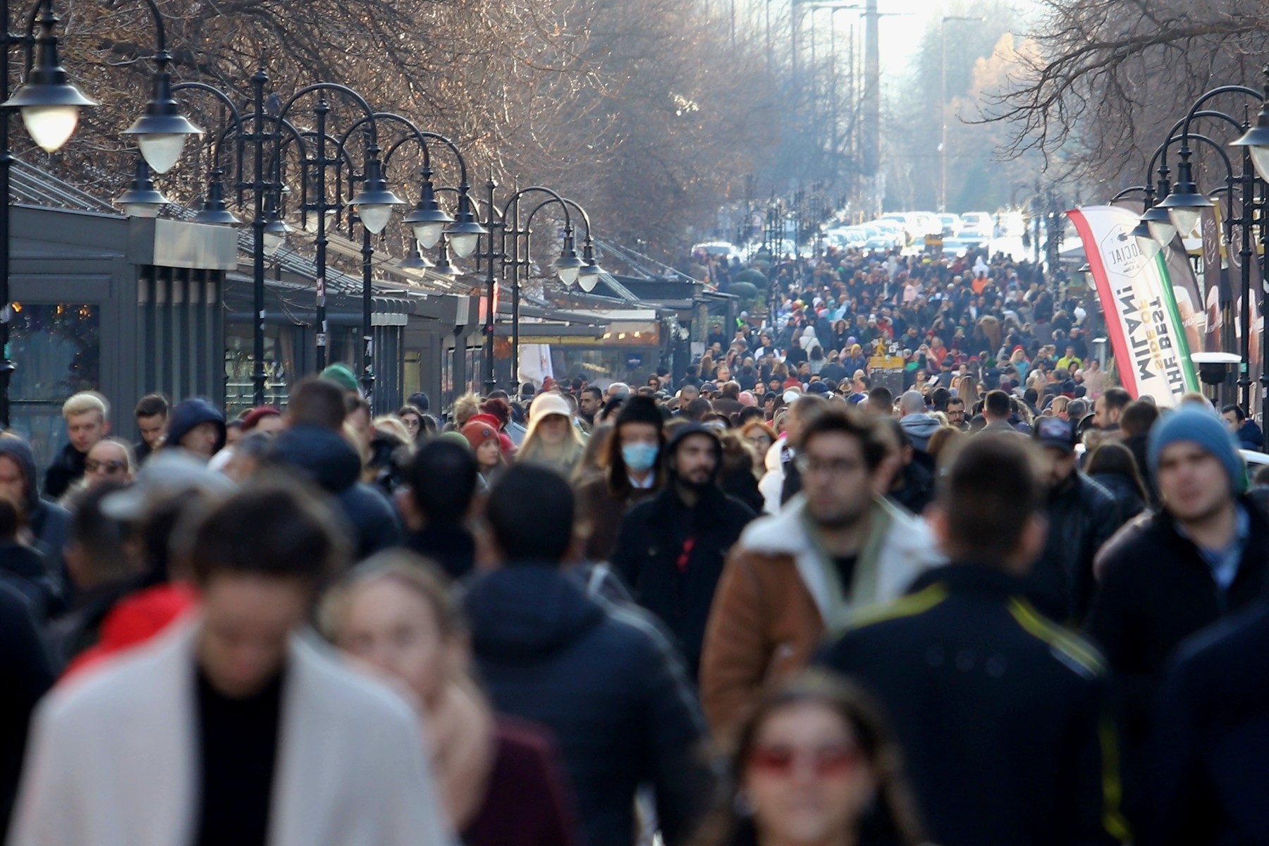 19.5% от населението на страната живее на територията на област София