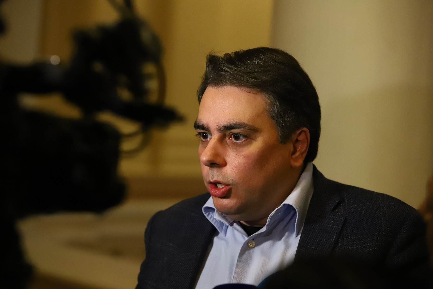 Синдикат "Образование": Шокирани сме от грозните думи на Асен Василев, извинете се
