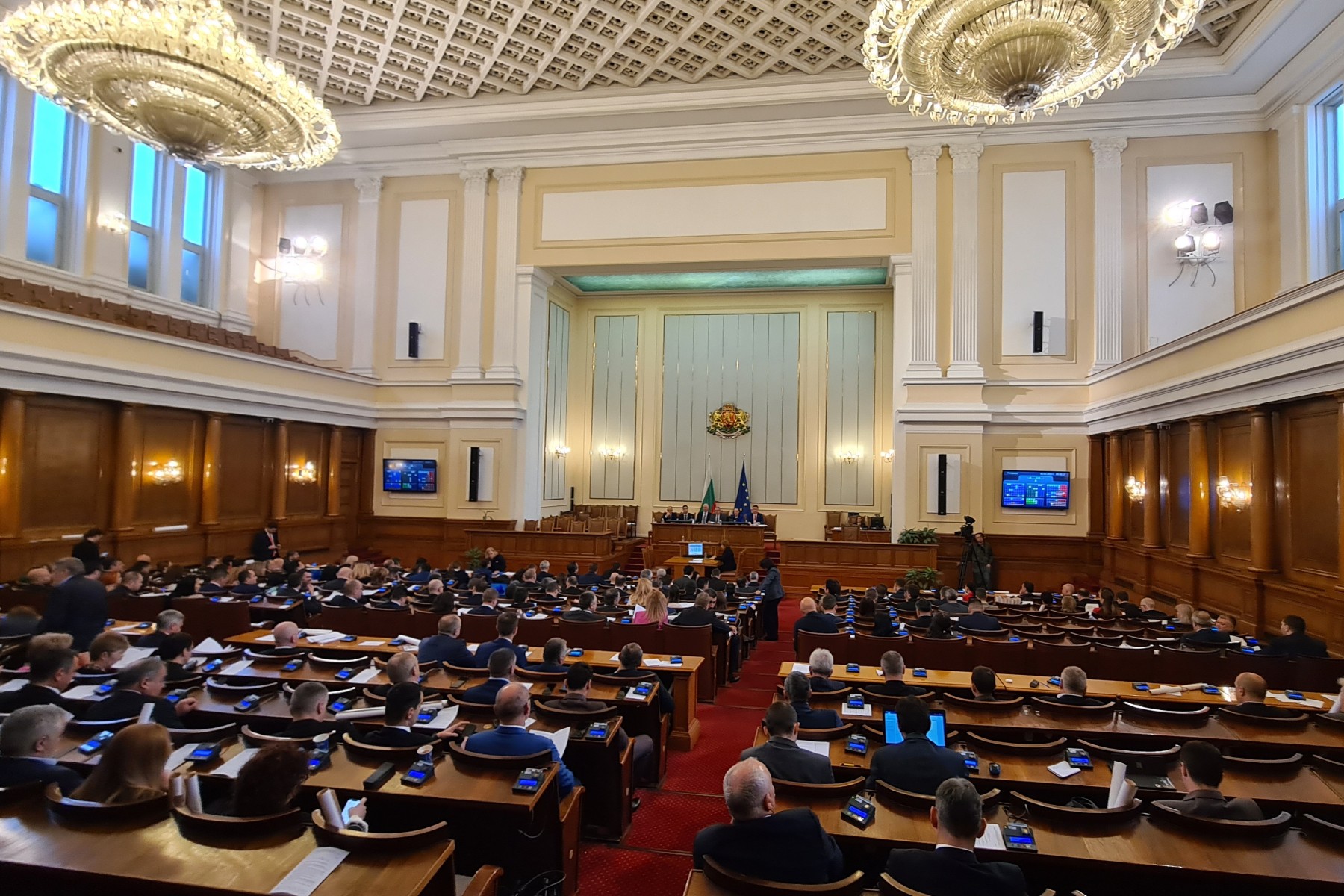 НС: България категорично осъжда насилието над македонските българи в РСМ