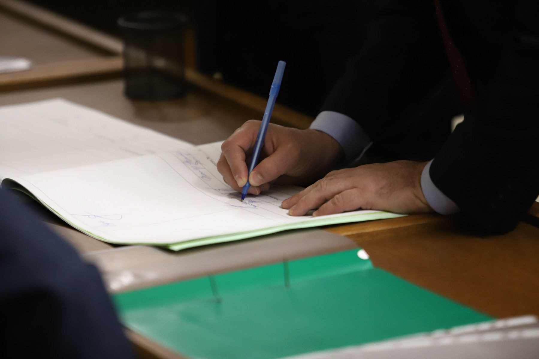 Жребият за номерата в бюлетината на 1 март, от днес подаваме заявления за гласуване по настоящ адрес