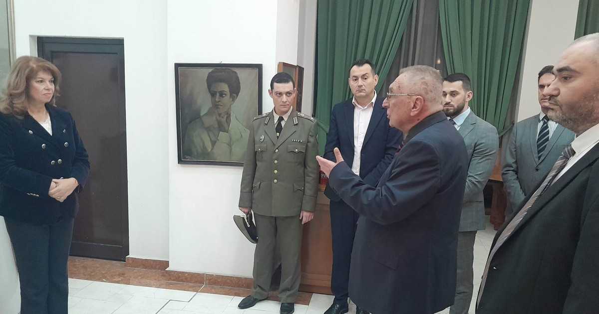 Йотова в Скопие: Българите от РСМ са част от българската нация, имат пълна подкрепа от София