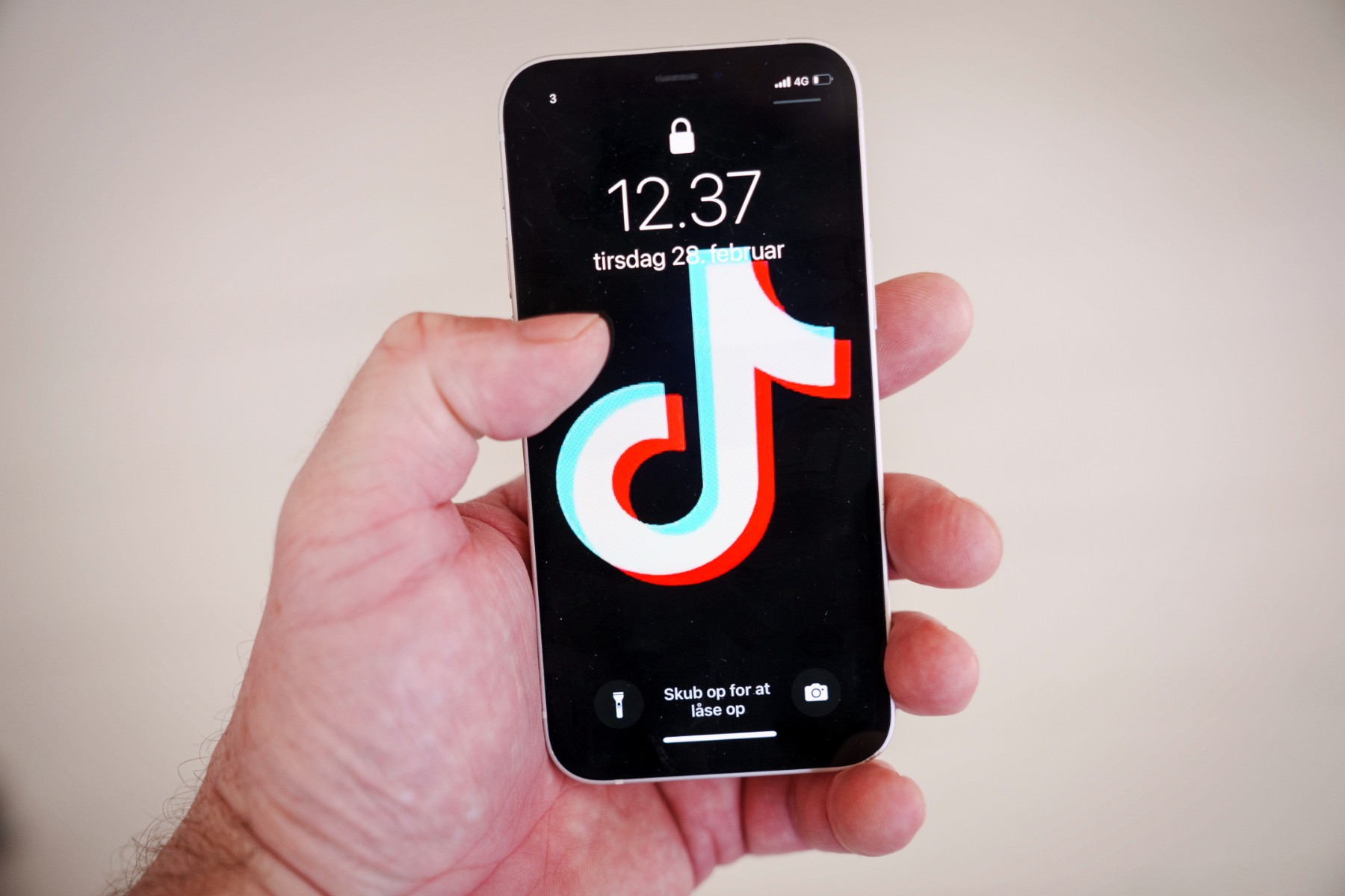 TikTok въвежда нови функции за ограничаване на времето пред екрана