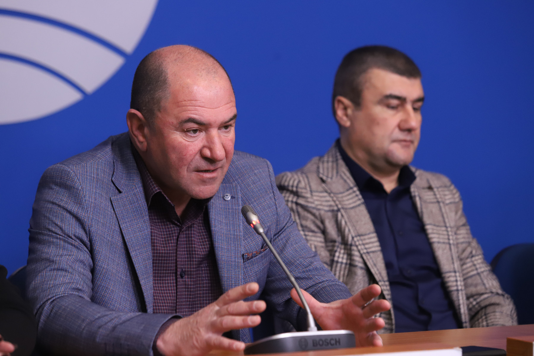 Животновъди: Проблемът е в големите вериги, които слагат монопол
