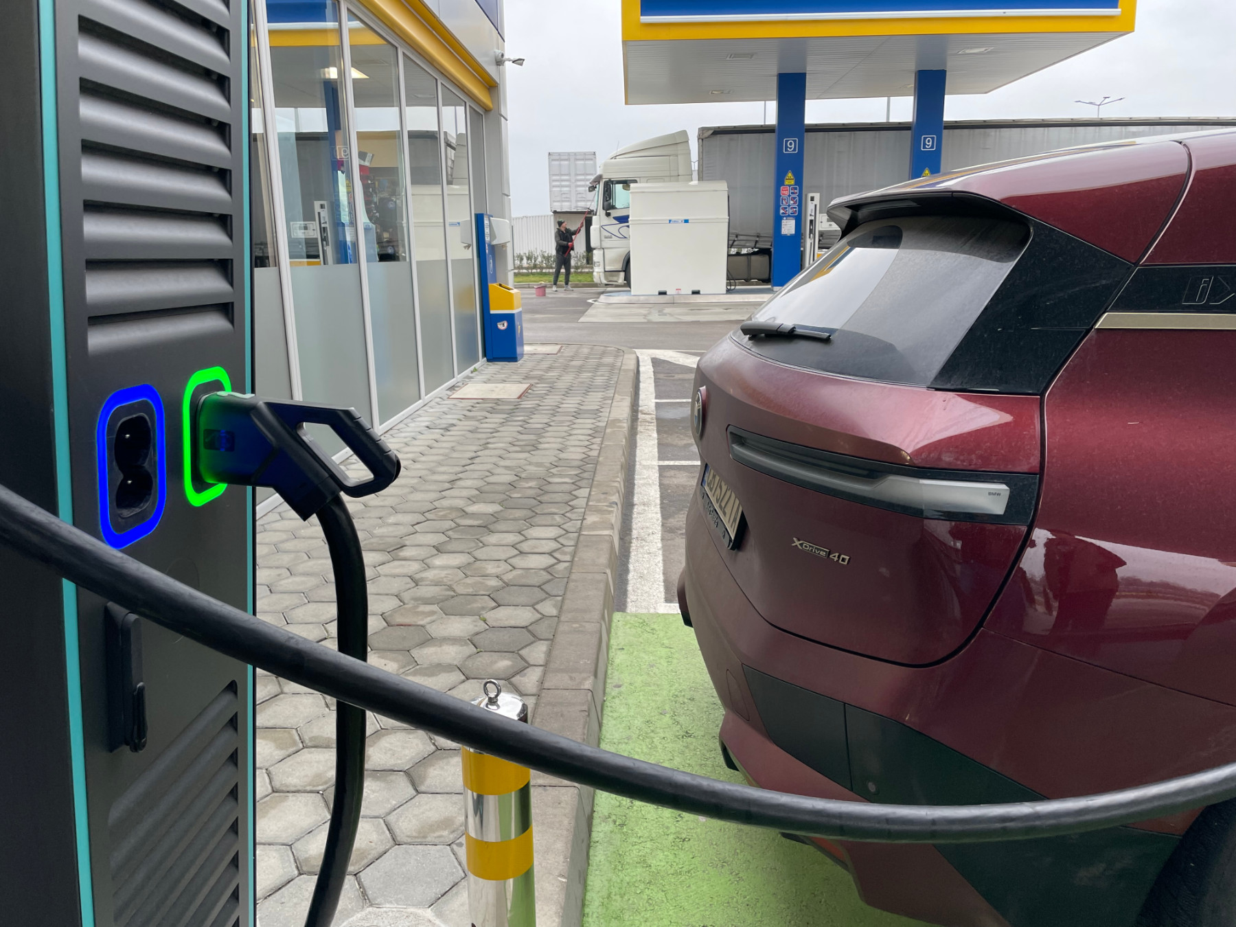 Electric vehicles and power demand for transport up