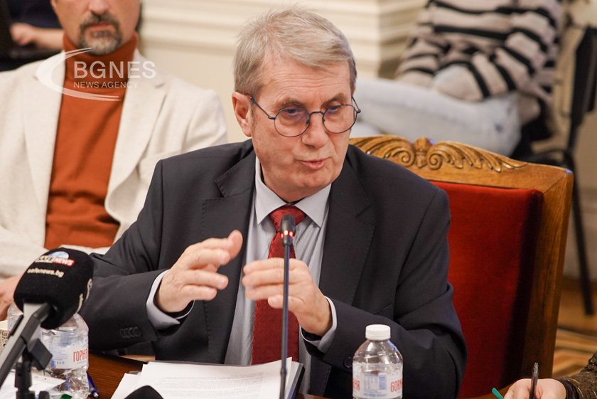 Д-р Хинков: Ако данните в одитния доклад са  измислени, ще подам оставка