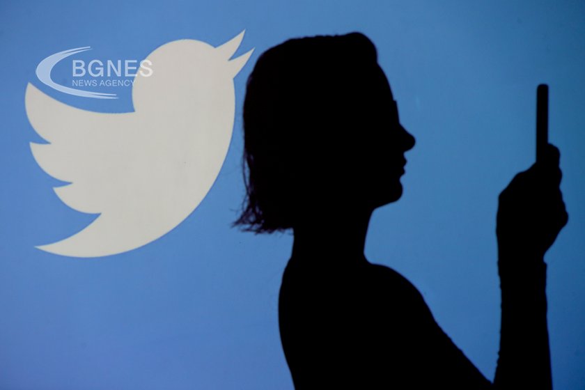 Якарино оглави Twitter