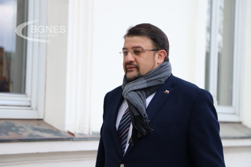 Ананиев: От ГЕРБ се държат като победени, да покажат лидерство