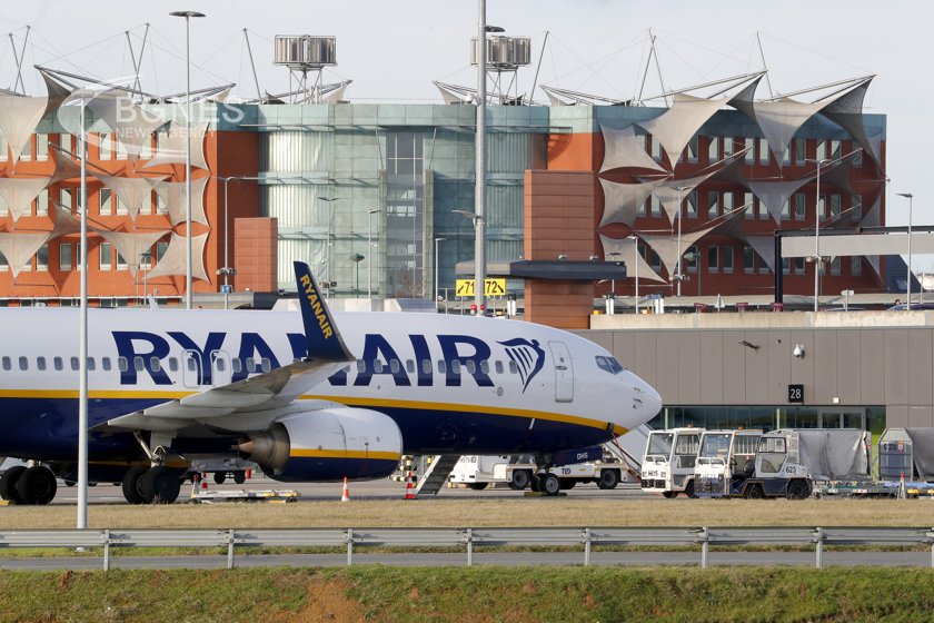 "Ryanair" ядосан на „съветска“ Италия заради таван на цените на самолетните билети
