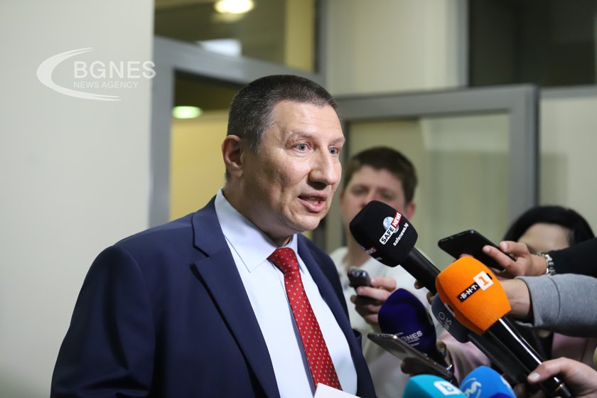Сарафов предложи наказания за четирима прокурори и трима следователи по казуса „Осемте джуджета“