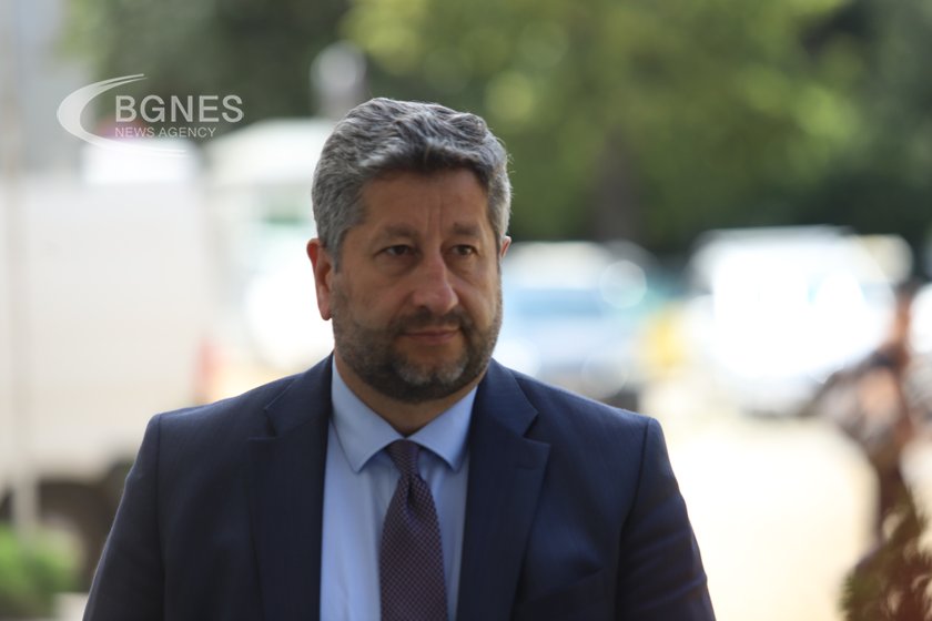 Христо Иванов: Няма проблем ангажиментите с ГЕРБ да са писмено фиксирани