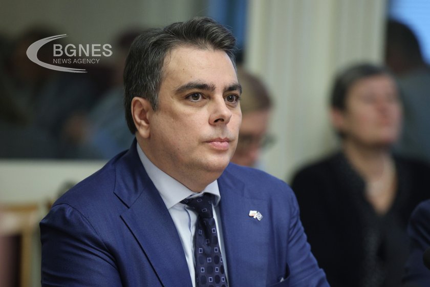Комисията за контрол върху евросредствата ще изслуша Асен Василев
