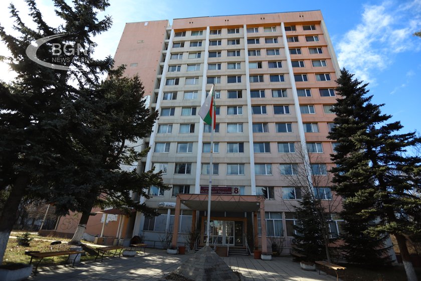 Студенти искат от Денков повече пари за ремонт в общежитията
