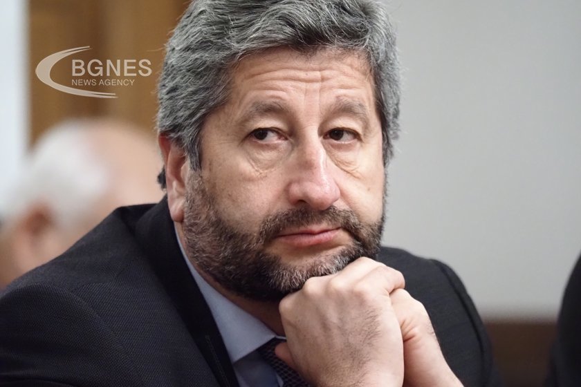 Христо Иванов: ДБ  трябва да дефинира дългосрочните цели на страната от десни позиции