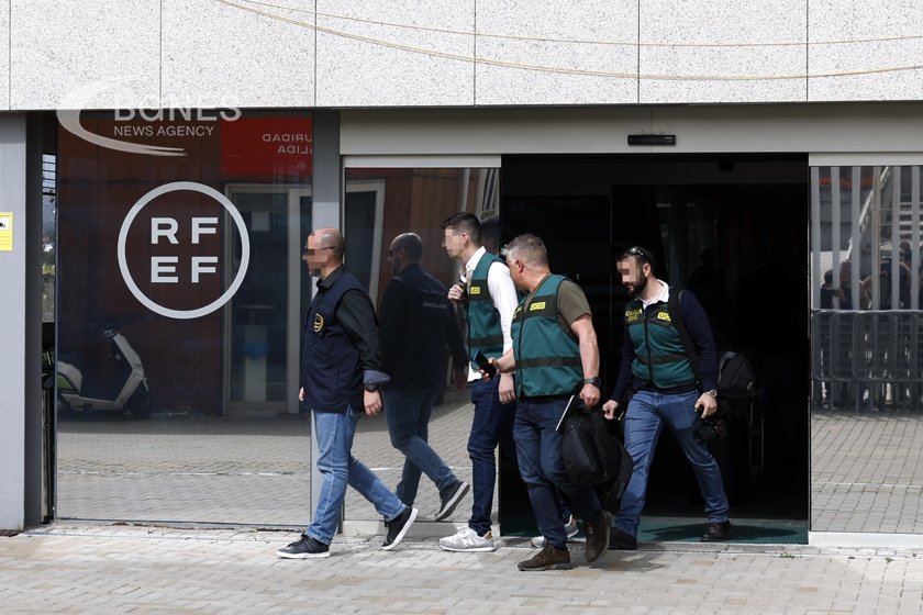 Полицията нахлу в офисите на Испанската футболна федерация по разследване за корупция