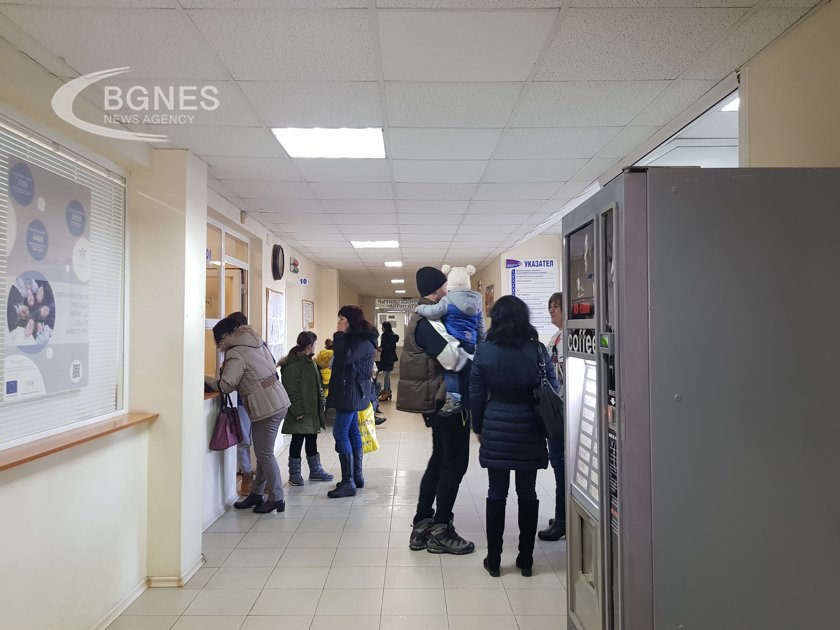 58 са новозаразените с ковид, поставени са само 15 ваксини