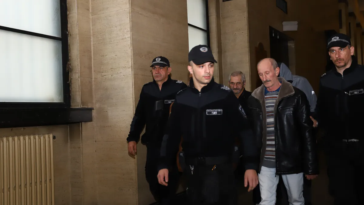 Афганистан блокира делото за смъртта на 18 бежанци, задушили се в камион край Локорско
