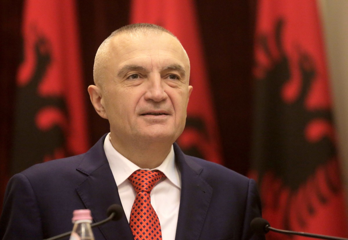 Албанският президент се готви за разрушително земетресение на Балканите