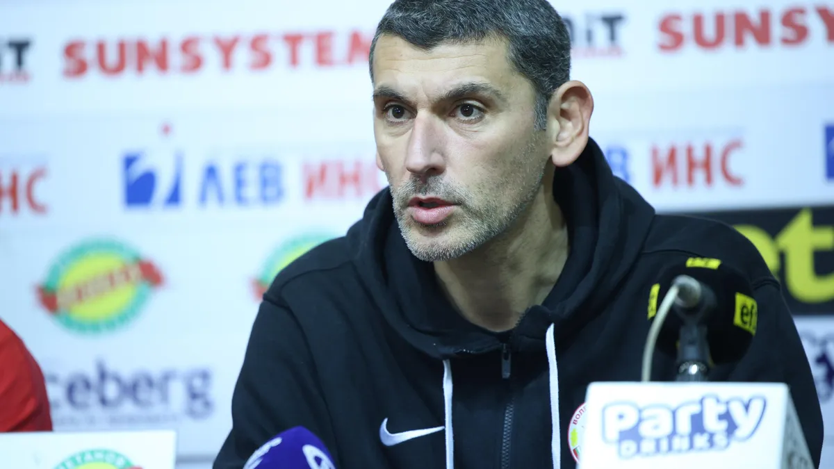 Александър Попов: Имаме известни проблеми в отбора, най-бързо се решават със селекция