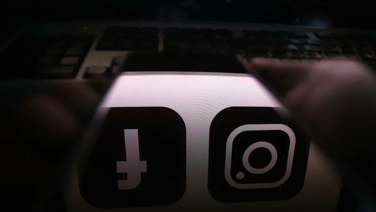Алгоритъмът на Instagram насърчава опасно за тийнейджърите съдържание