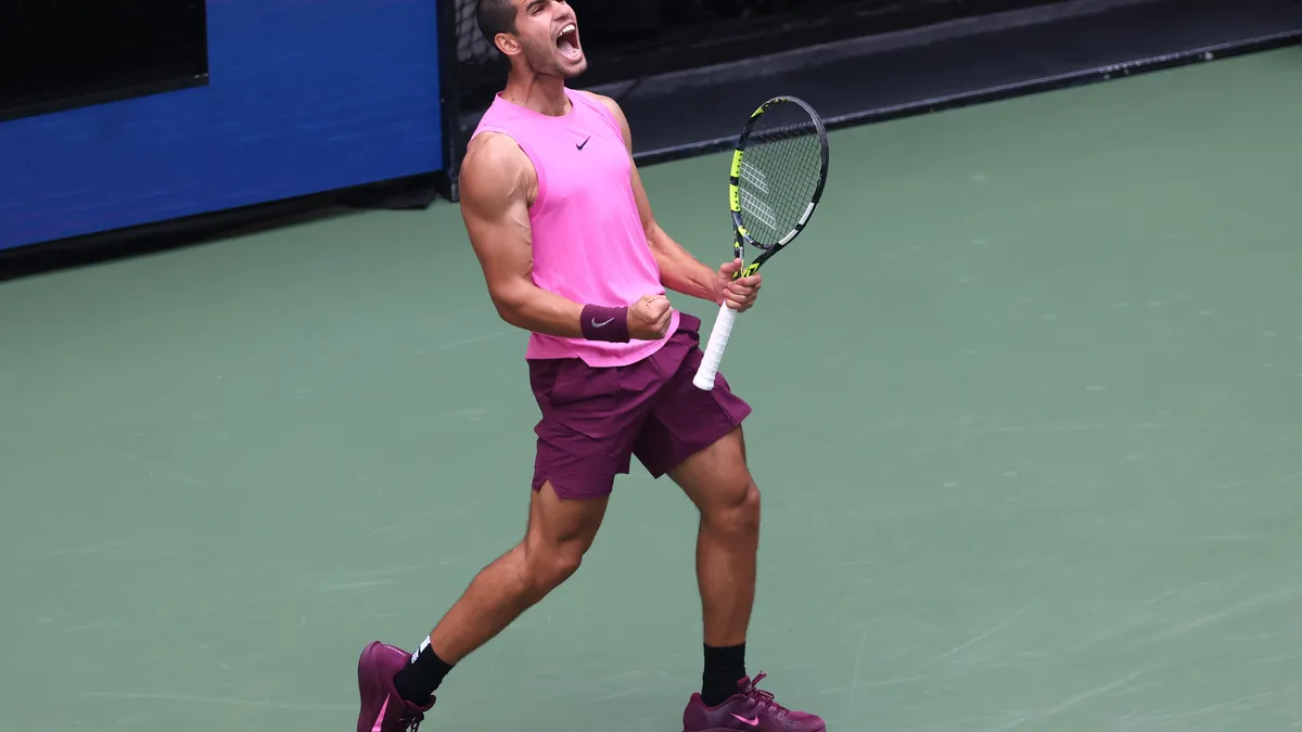 Алкараз без проблеми към полуфиналите на US Open