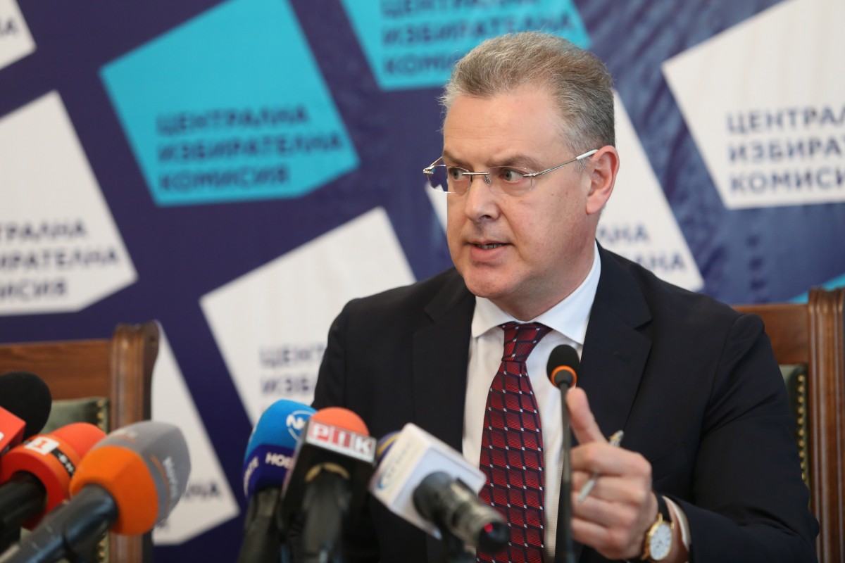 Андреев: Няма възможност за интернет намеса в изборните резултати