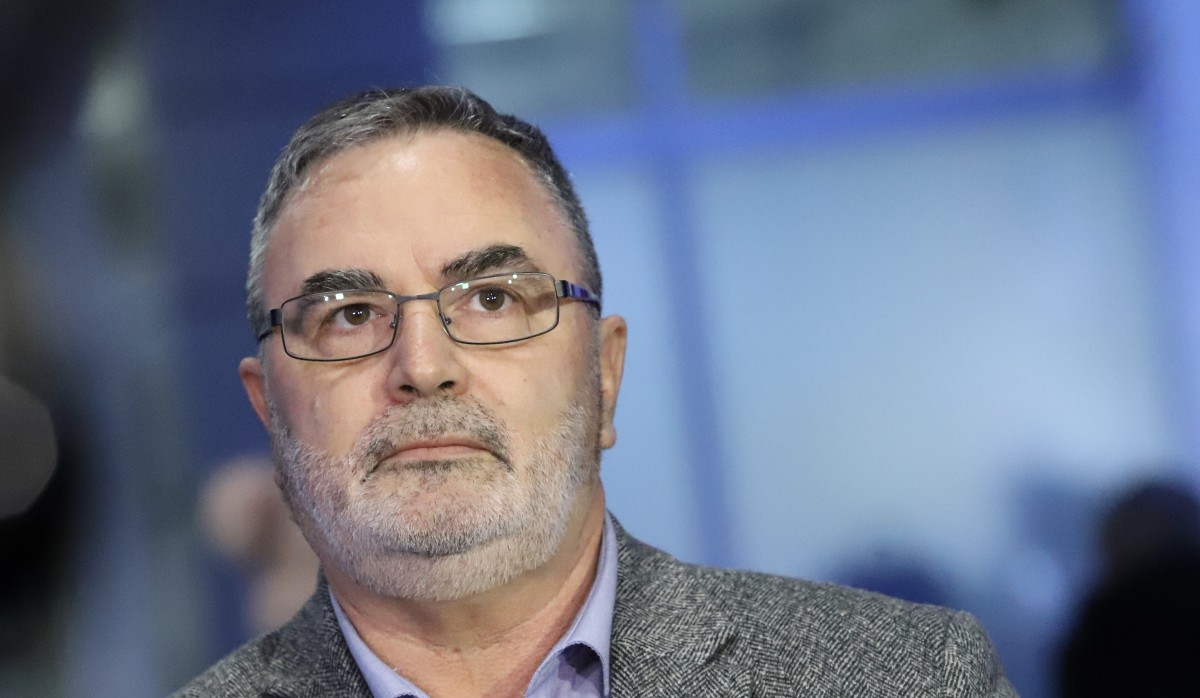 Ангел Кунчев: Намалете максимално контактите