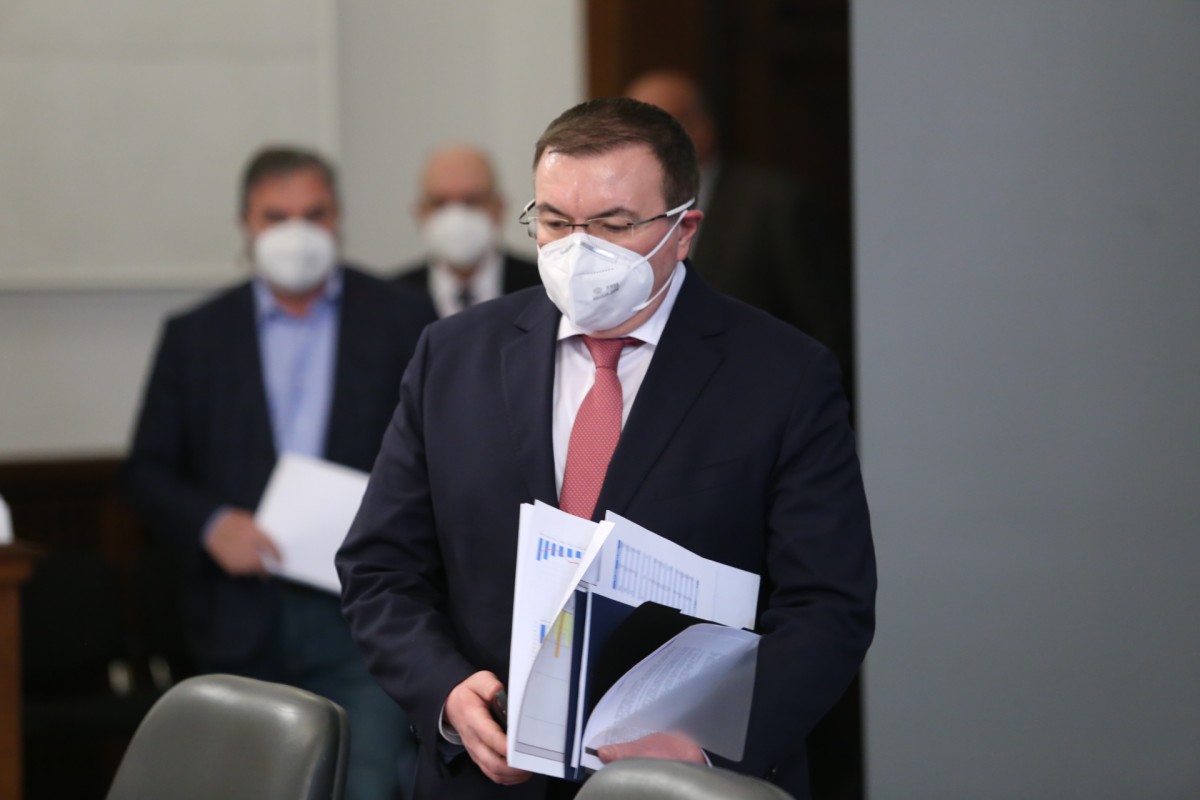Ангелов: Повечето случаи на COVID-19 са заради британския вариант на вируса
