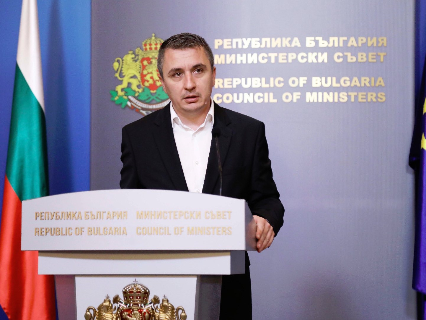 МЕ: Николов ще подаде оставка в понеделник, всички твърдения за "Газпром" са спекулации