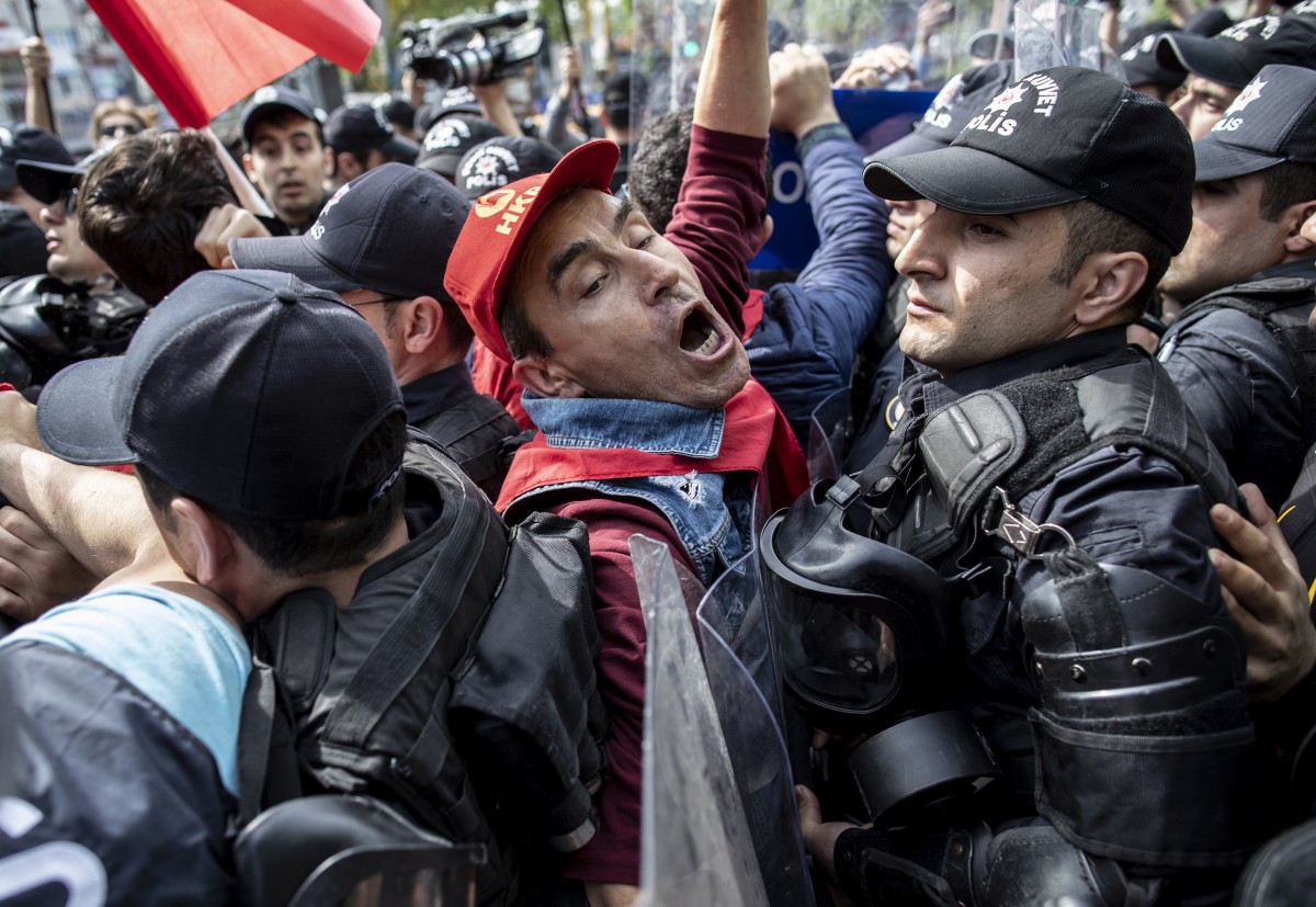 Арести на митинг за Деня на труда и в Истанбул