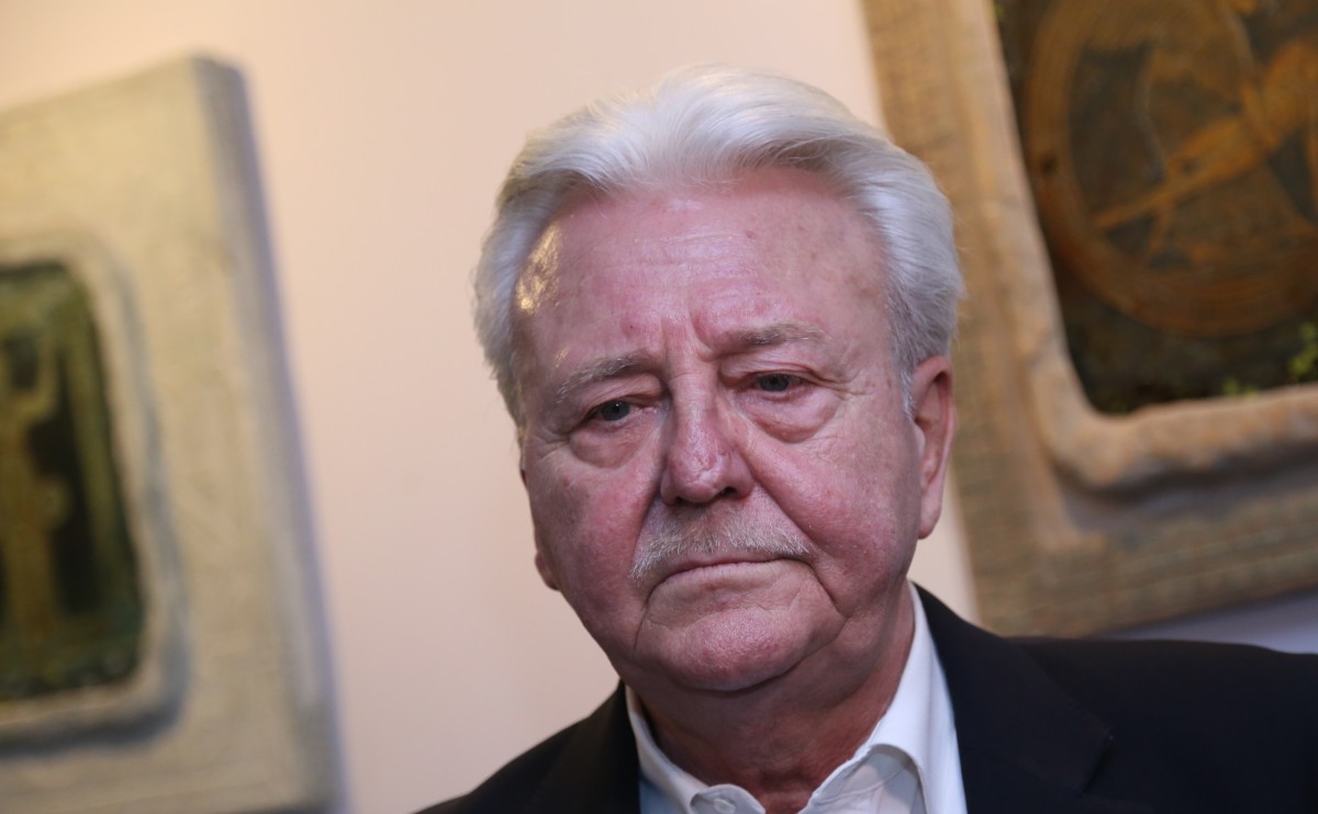 Асен Агов: Проектоконституцията на ГЕРБ е фейлетон
