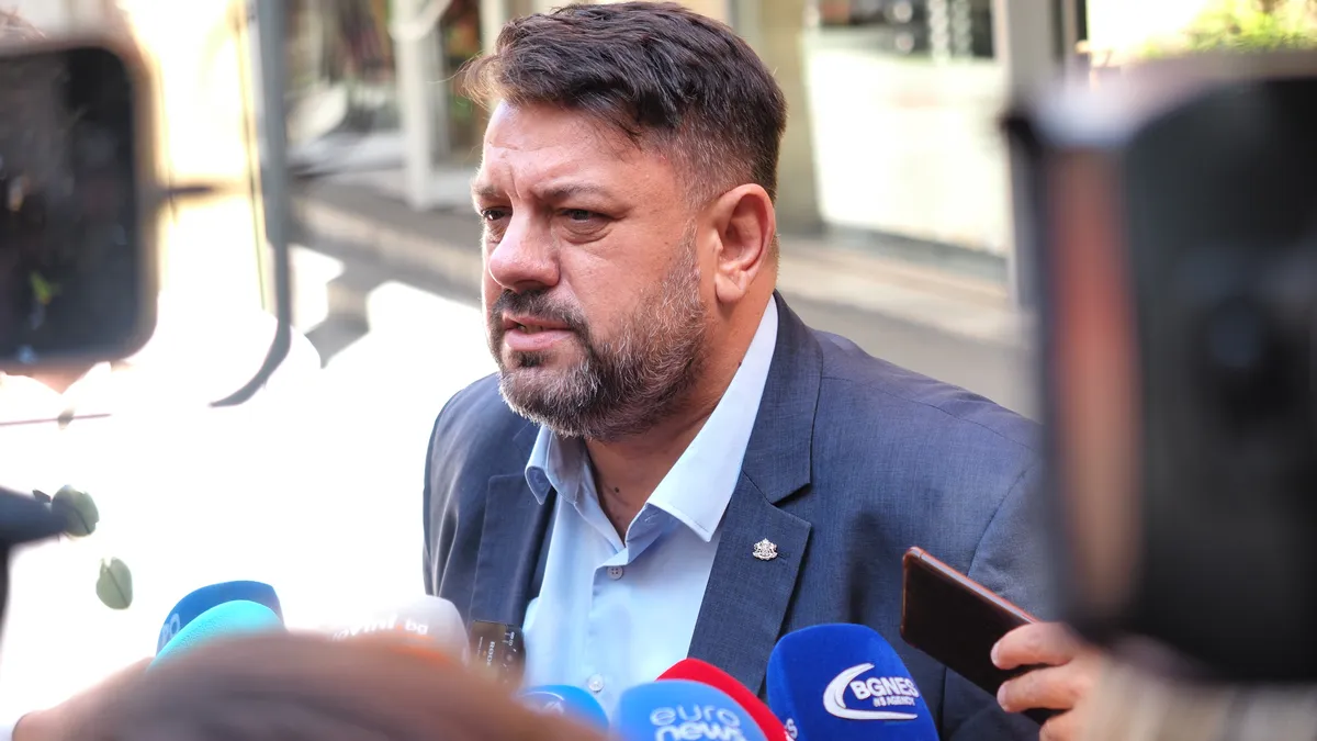 Атанас Зафиров: Очакваме по-активна външна политика от Иван Кондов
