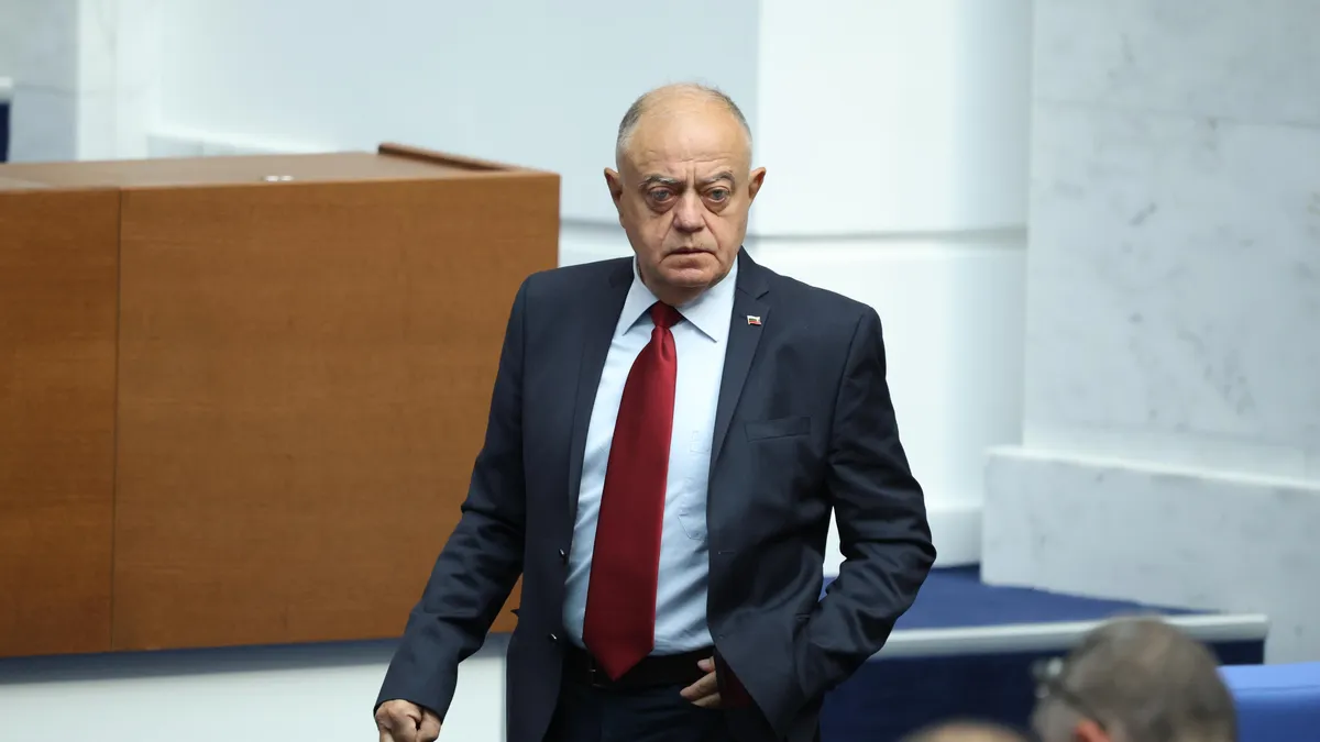 Атанасов: Ще искам изслушване на премиера и службите за шпионския скандал във Великобритания