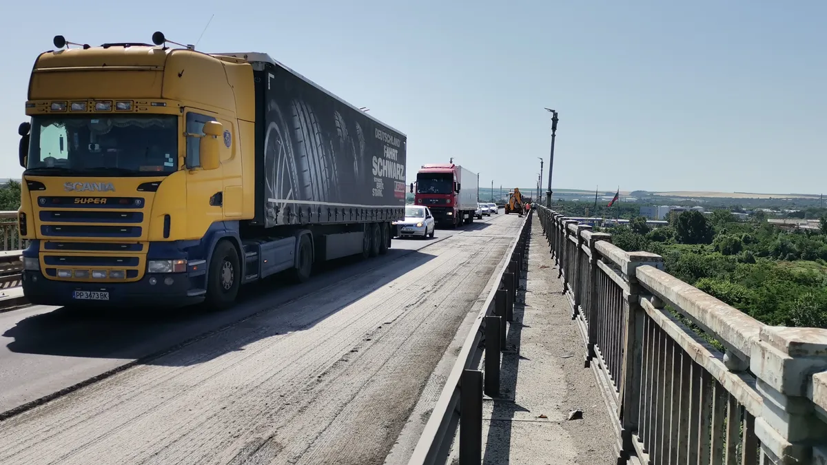 Аварийният ремонт на Дунав мост ще улесни предстоящият основен