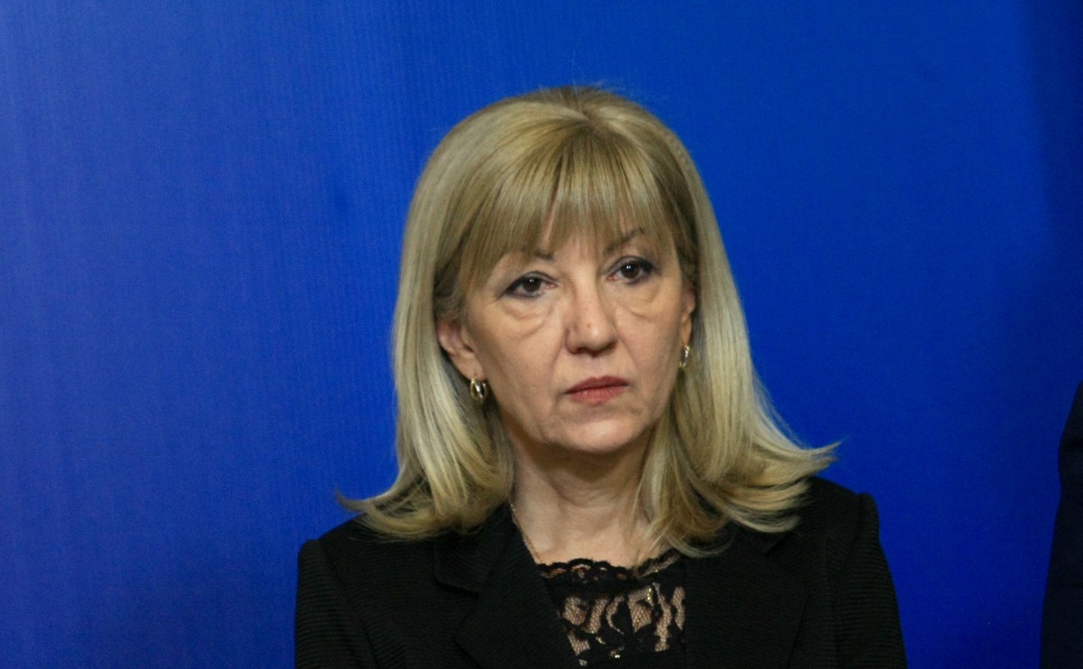 Аврамова: Липсата на комуникация е виновна за проблема с винетките